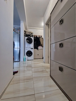 Mamaia Nord(Market Lidl)- 2 camere 55mp, mobilat-utilat, parcare inclusa in pret-105.000e - imagine 8