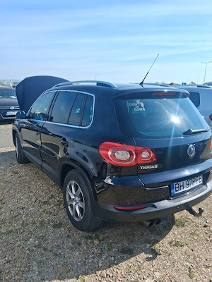 vand vw Tiguan din 2009 4 4 cu toate reviziile la zi  - imagine 2