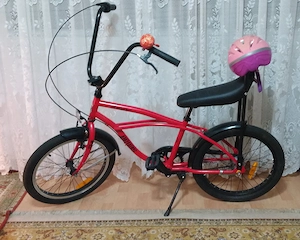 Vând bicicletă fetițe 10 -14 ani 