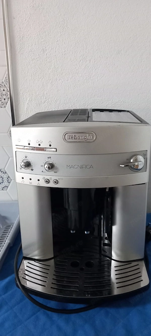 Espressor Delonghi Magnifica 