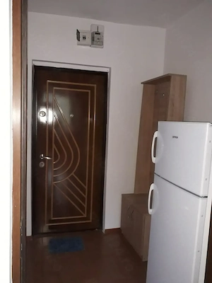 Proprietar inchiriez garsoniera