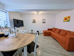 Apartament modern de 2 camere cu 2 parcări incluse   Zona Răzoare Vivo - imagine 2