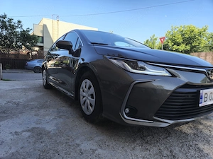 Vand - Toyota Corolla Sedan 13200  km - imagine 2
