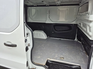 Opel Vivaro Euro 5 - imagine 8