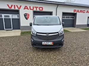Opel Vivaro Euro 5 - imagine 6