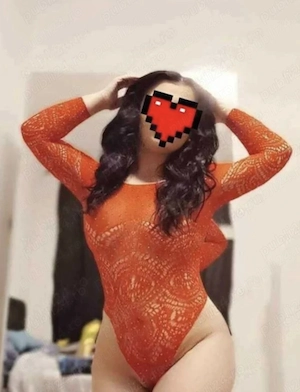 Andreea brunetă cu forme am revenit 