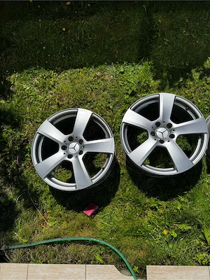 Jante Originale Mercedes R18