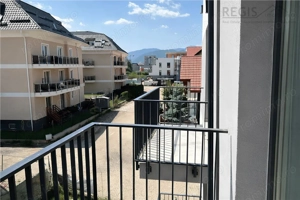 Apartament cu 2 camere si parcare zona Tractorul mall Coresi - imagine 9