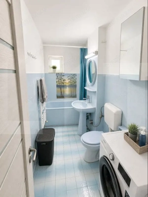 Apartament 3camere, Balcon , etaj 3 , parcare  - imagine 8