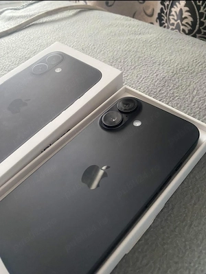 Iphone 16 black 