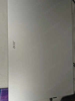 Vând laptop Acer 