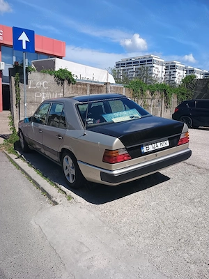 Mercedes Benz w124 clasic  - imagine 4