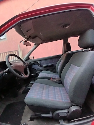 De vânzare Mazda 323 hatchback, 1.5 benzină. - imagine 5