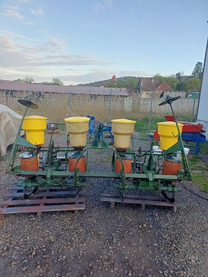 semanatoare de porumb cu 4 randuri cu fertilizare - imagine 5