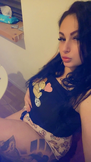 Amanta ideala...Deplasări ...Fac si party