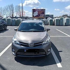 Vând mașină Toyota Verso  - imagine 3