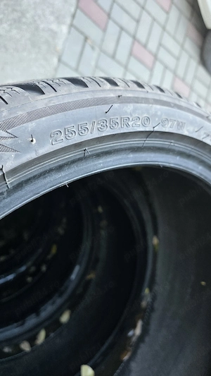 Vând 4 anvelope Bridgestone