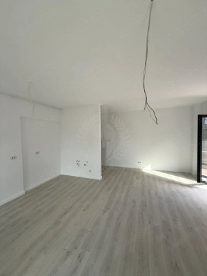 APARTAMENT 2 CAMERE//MRS GRADINILE//PARTER//LOC DE PARCARE - imagine 8