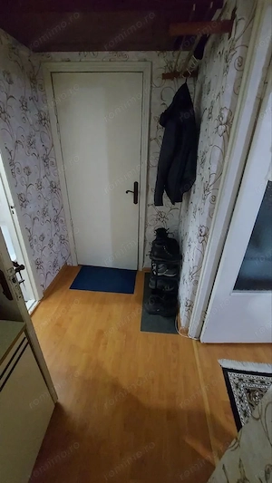 Apartament modest de vanzare Blascovici  - imagine 3