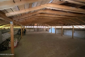 Domnesti - cladire 319 mp util, 2x garaj, ideal comercial - imagine 14