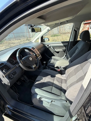Volkswagen Touran 2, 1,9 Diesel, an 2008, 289000Km - imagine 6