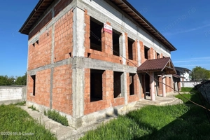 Domnesti - cladire 319 mp util, 2x garaj, ideal comercial - imagine 2