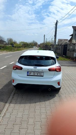 Ford Focus 1.0, 125 cai, 2  km - imagine 3