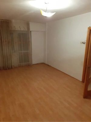 vand apartament