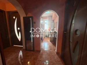 Vânzare apartament 3 camere, etaj 3, situat în Târgu Jiu, strada Slt. Ion Fota - imagine 6