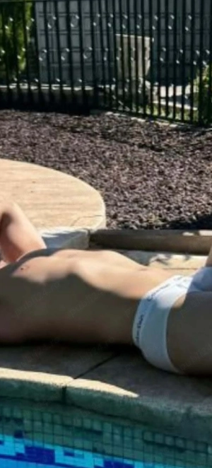 Alex 27 serios si discret,fac si webshow,deplasari - imagine 5