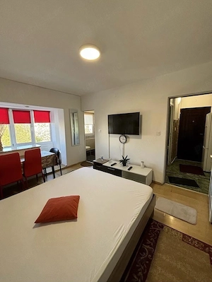 Închiriez garsonieră accesibilă, zonă liniștită