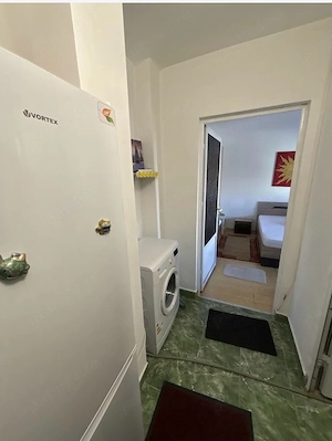 Închiriez garsonieră accesibilă, zonă liniștită