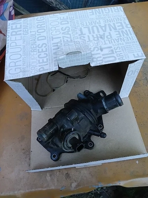 Termostat Renault Kadjar 2020 1,3l benzina 160CP