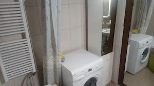 inchiriez o camera in apartament langa Matrou Eroii Revolutiei, parcul Carol si Tineretului - imagine 2
