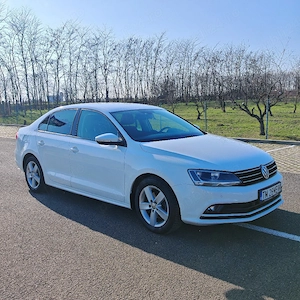 Volkswagen Jetta Facelift 2016 2.0 TDI Navi Scaune incalzite Senzori parcare - imagine 2