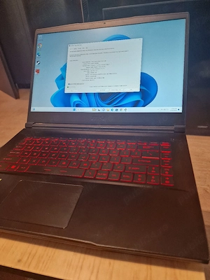 Laptop MSI GF63 rtx3050