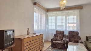 Vila cu 2 apartamente spatioase si teren de 670 mp. - imagine 10