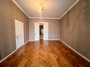 De vânzare apartament 3 camere zona semicentrală - imagine 7