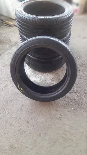 Vând cauciucuri de vară, dimensiune 235/40 R18, în stare bună. - imagine 4