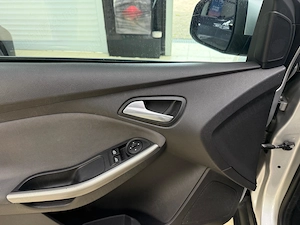 Ford Focus 1.6 Diesel Manual - imagine 17