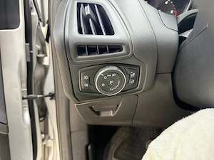 Ford Focus 1.6 Diesel Manual - imagine 12