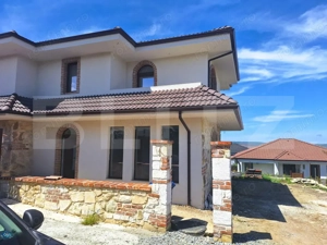 Casa deosebita Dezmir, zona Closca, 150 mp utili - imagine 2