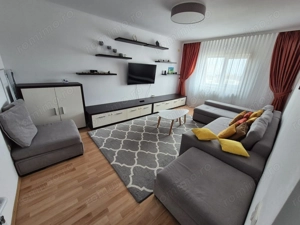 Doua camere de inchiriat, poarta 6.