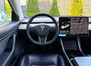 Tesla Model 3 Standard Reichweite Plus Hinterradantrieb - imagine 10