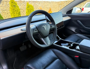 Tesla Model 3 Standard Reichweite Plus Hinterradantrieb - imagine 11