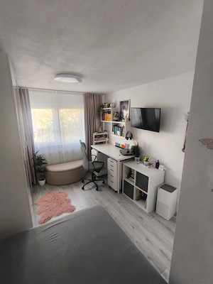 Apartament 3 camere Dambovita etaj 2 amenajat cu boxa mare - imagine 3
