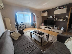 Apartament 3 camere Dambovita etaj 2 amenajat cu boxa mare - imagine 10