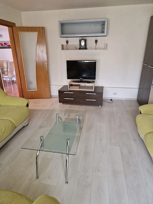 Apartament 3 camere decomandat Dambovita amenajat mobilat utilat centrala proprie - imagine 2