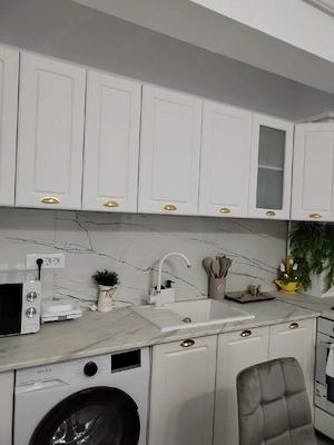 Închiriez apartament 2 camere tip studio 