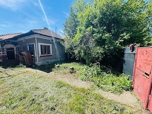 Casă demolabilă + teren 220 mp | Zonă foarte bună - Exclusivitate RED LINE IMOBILIARE